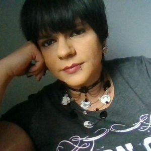 Meet your Posher, Crystal